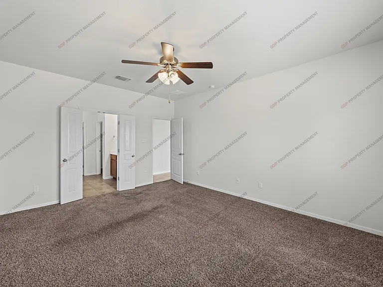 516 Cross Dr — Photo 20