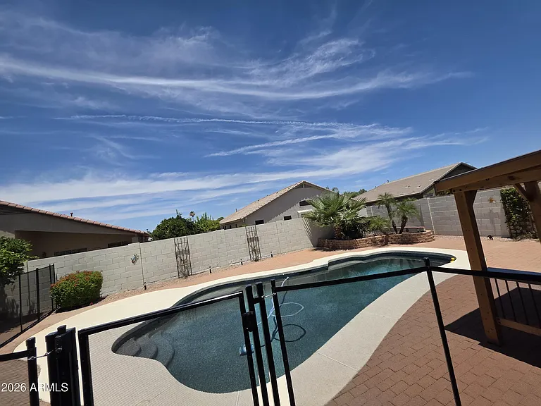 2442 E Nathan Way — Photo 46
