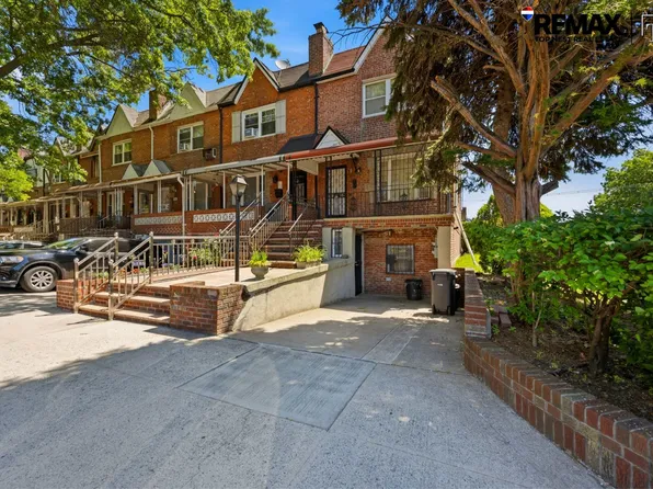 365 East 59th Street image 1 of 26