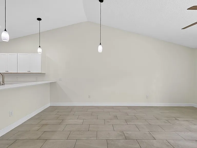 116 Dewitt Ct — Photo 9