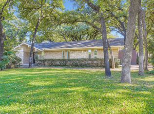 3106 Woodford Dr, Arlington, TX 76013
