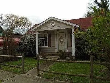 311 Front St photo 1