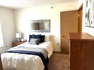 203 Raleigh Ct, Columbia City, IN 46725