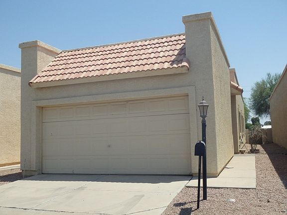 2nd image of 753 E Pepper Dr
