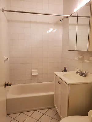 Rented by ALTER REALTY CO INC | media 4