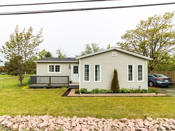 1122 Conception Bay Highway, Conception Bay South, NL A1X4G2