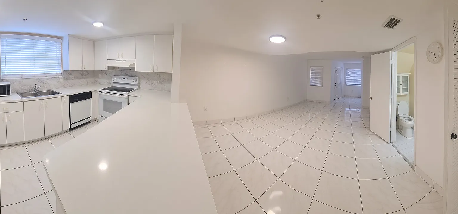 2 bed, 2.5 bath, 1160 sqft, $2,200 — Photo 4
