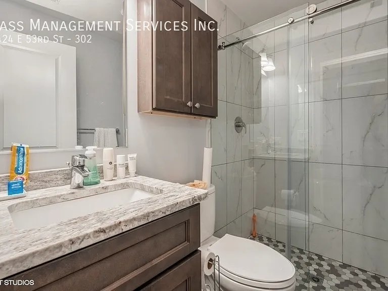 5228-34 S Blackstone / 1424-28 E 53rd St — Photo 52