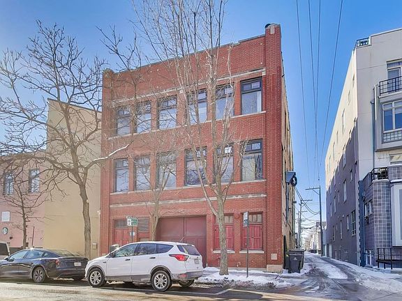 2nd image of 1000 W Diversey Pkwy APT 3D