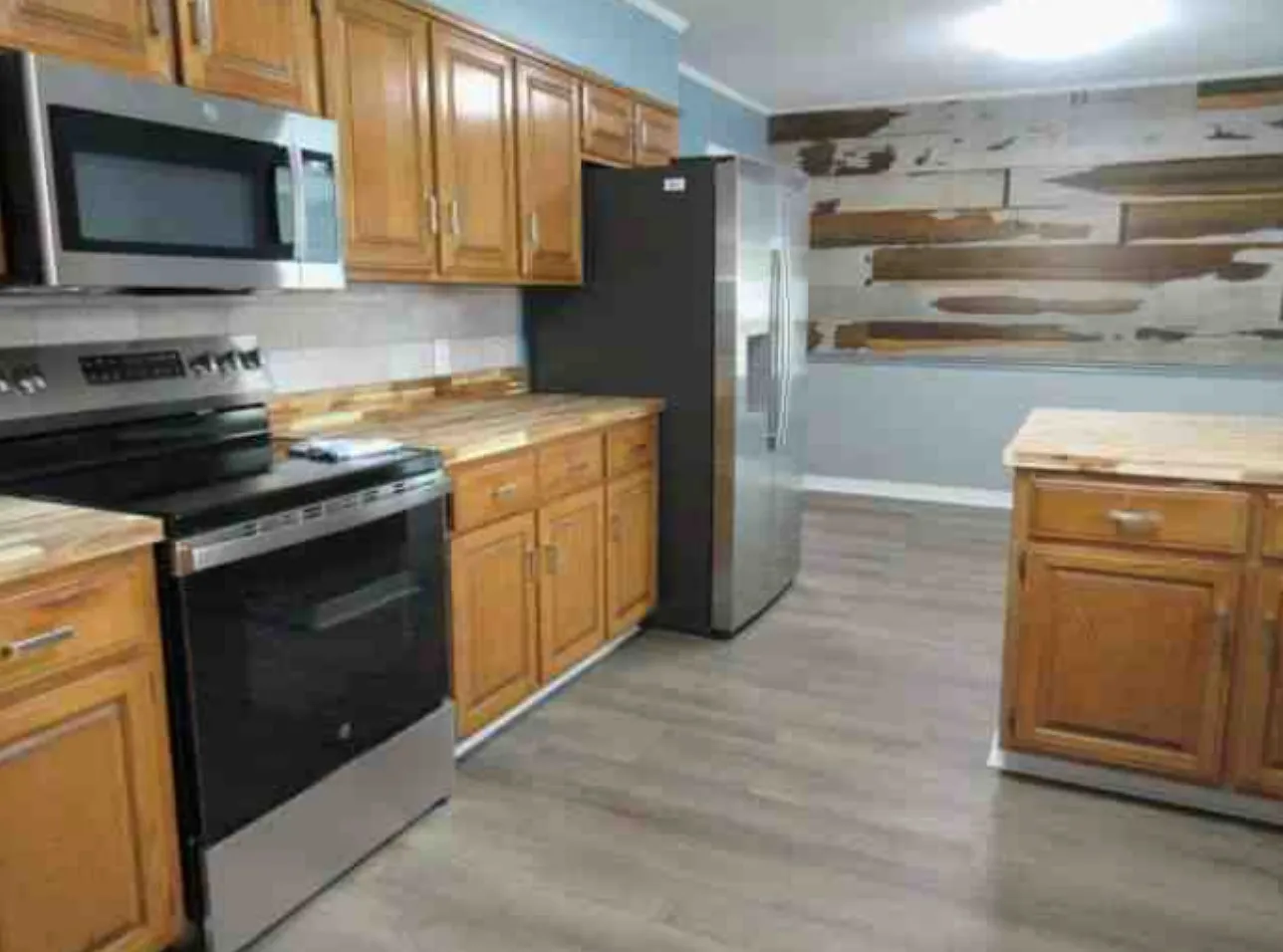 4 bed, 2450 sqft, $2,000 — Photo 4