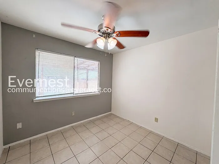 204 W William Cannon Dr #B — Photo 10