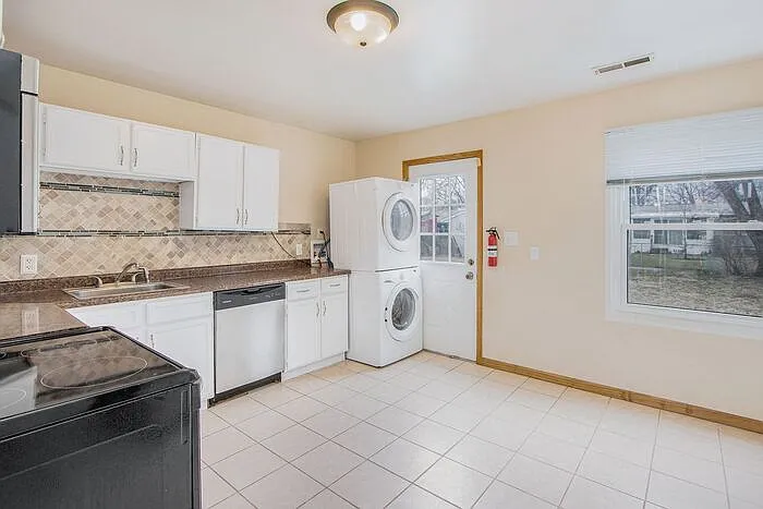 Building Photo - 2725 Cimarron Dr