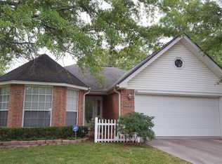 112 Tower Ln, Lufkin, TX 75901