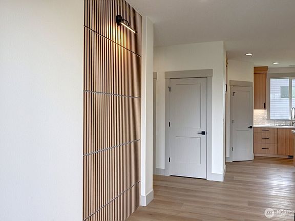 5th image of 30507 H Street