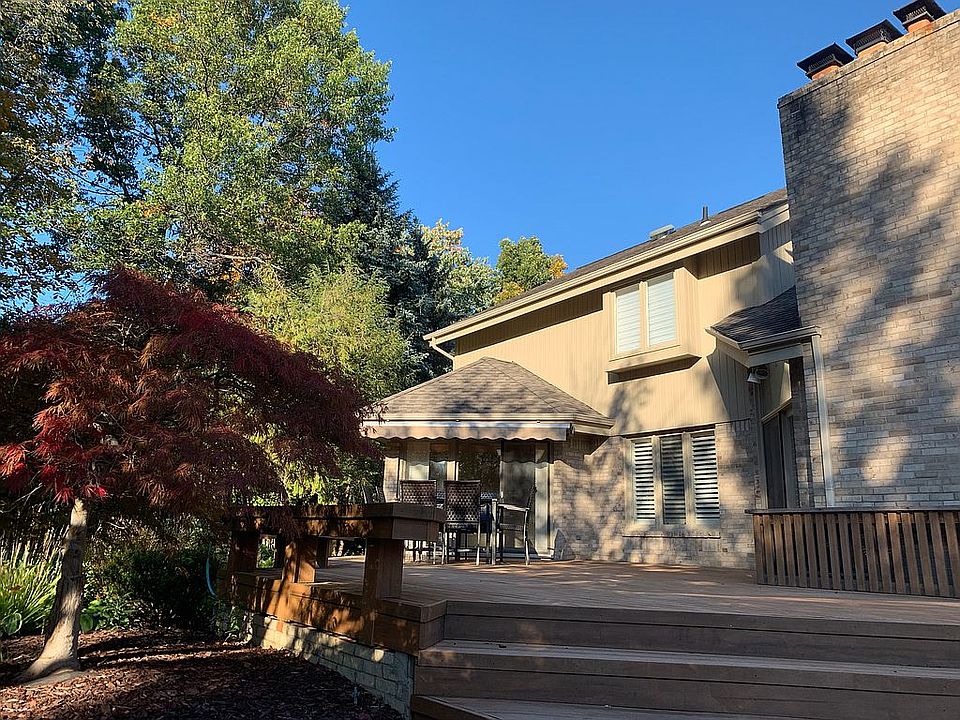 2nd image of 2862 Chestnut Run Dr