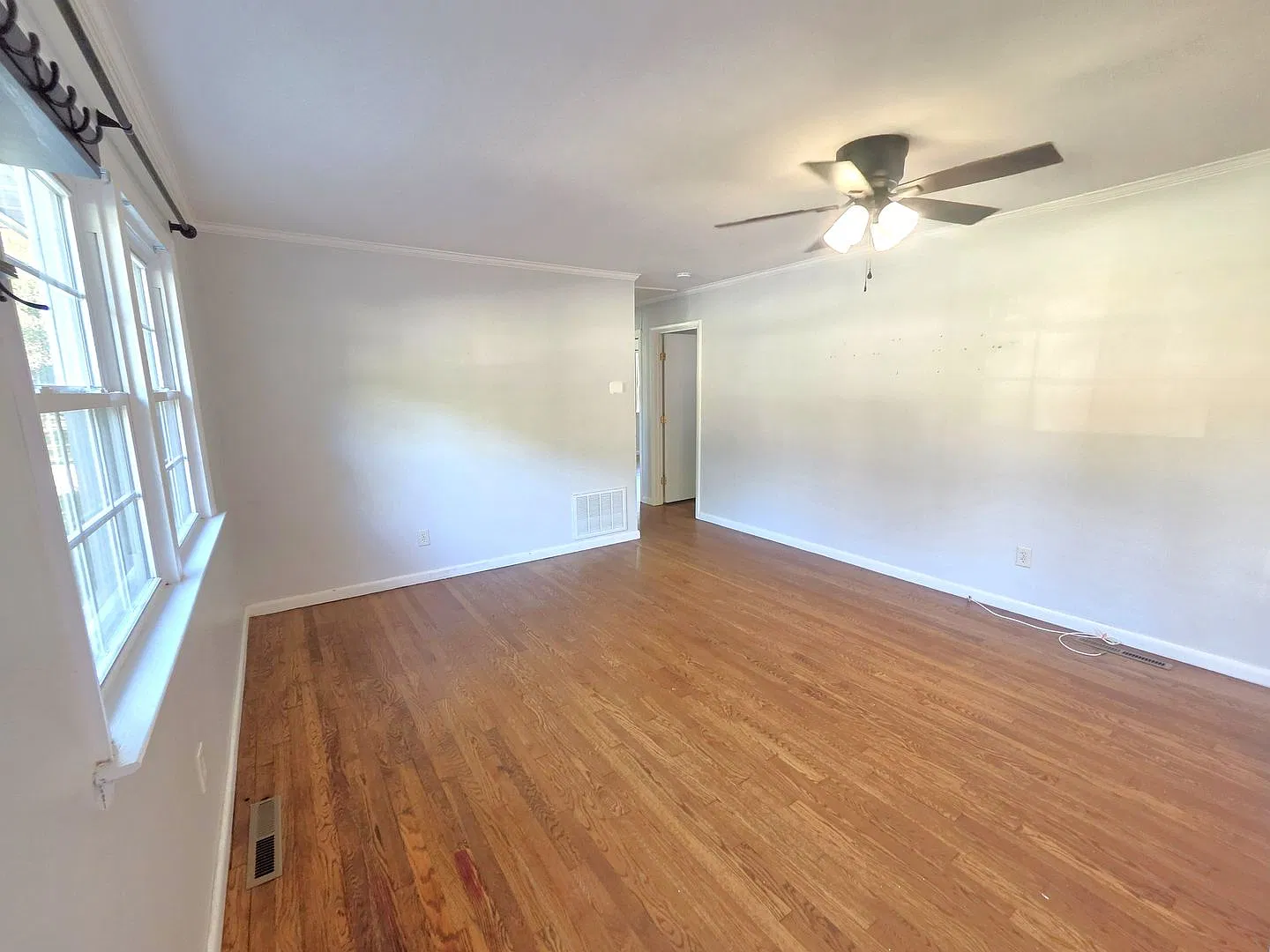 3 bedroom/1 bathroom- Big Bethel Heights — Photo 2