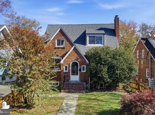 8209 Flower Ave, Takoma Park, MD 20912