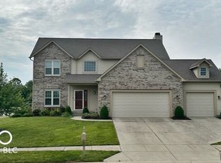 10742 Weston Dr, Carmel, IN 46032