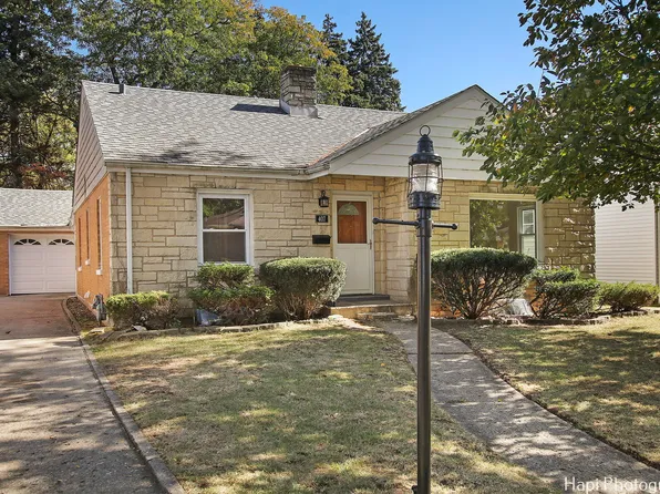 407 Westmoreland Ave, Waukegan, IL 60085