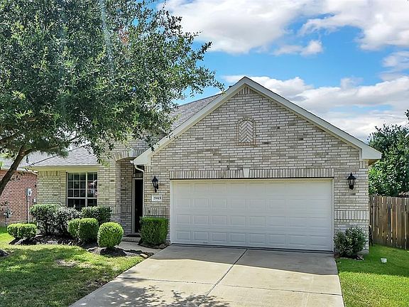 3rd image of 25815 Sundrop Meadows Ln