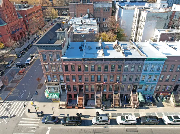 1694 Lexington Avenue image 5 of 6