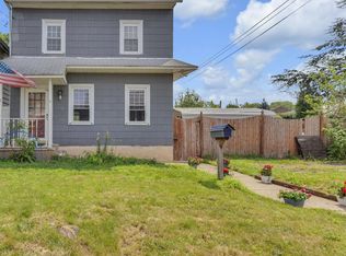 4415 McMenamy St, Philadelphia, PA 19136