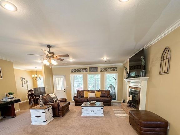 4th image of 104 Newman Pl