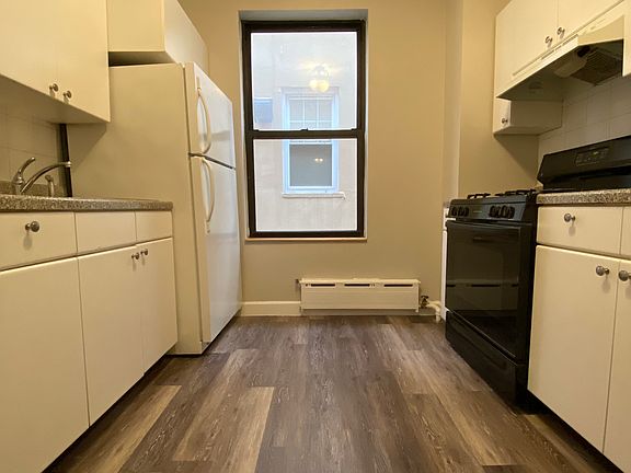 5th image of 20-55 29th St #2D