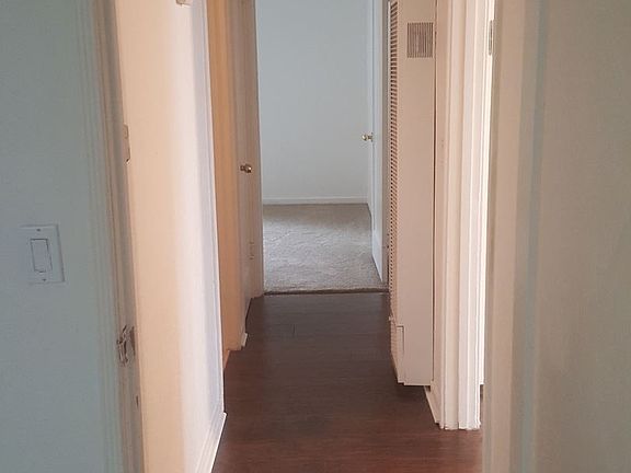 5th image of 1022 Grand St