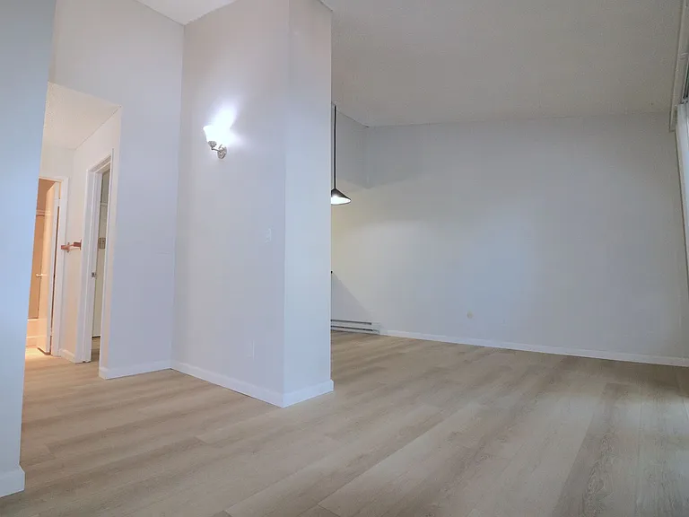 1621 Hotel Cir S #E329 — Photo 2