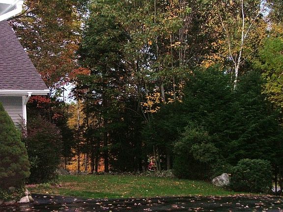 2nd image of 56 Meadow Lark Ln