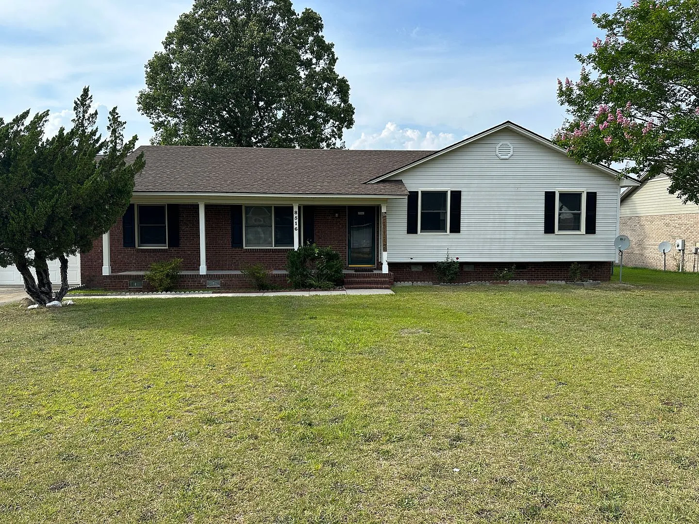 8516 Amish Drive — Photo 1