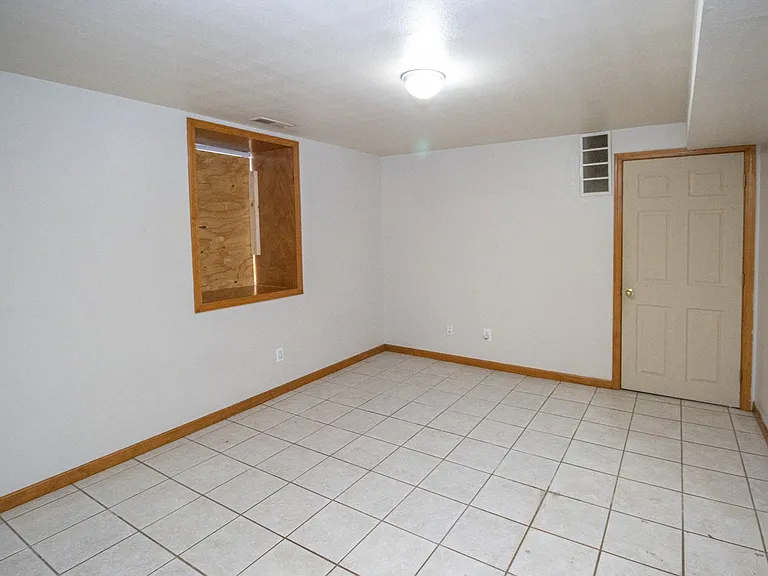1113 Paquin St — Photo 18