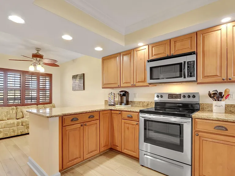 1055 Ocean Dr #403 — Photo 19