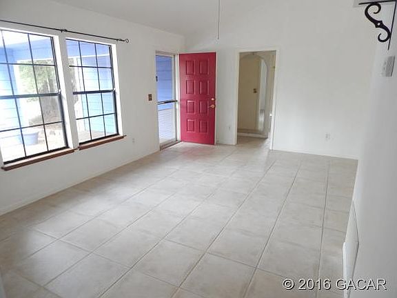 3rd image of 3013 NW 75th Ter
