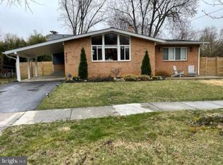 9903 Carnegie Ter, Bethesda, MD 20817