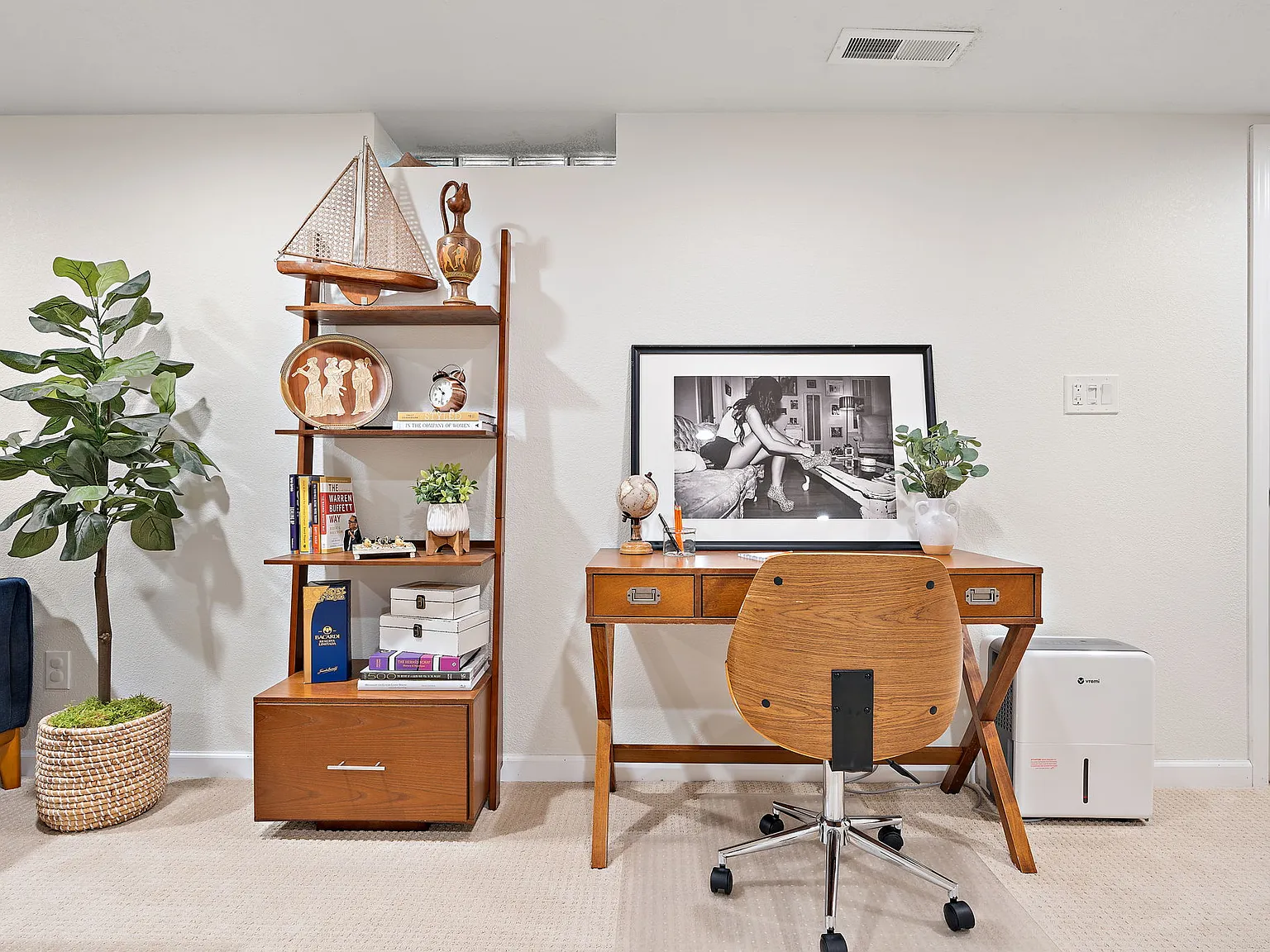 3 bed, $5,000 — Photo 3