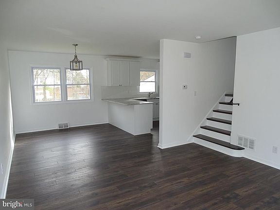 4th image of 2616 E Robino Dr