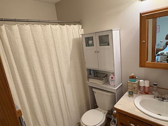 4th image of 522 E Park St #B