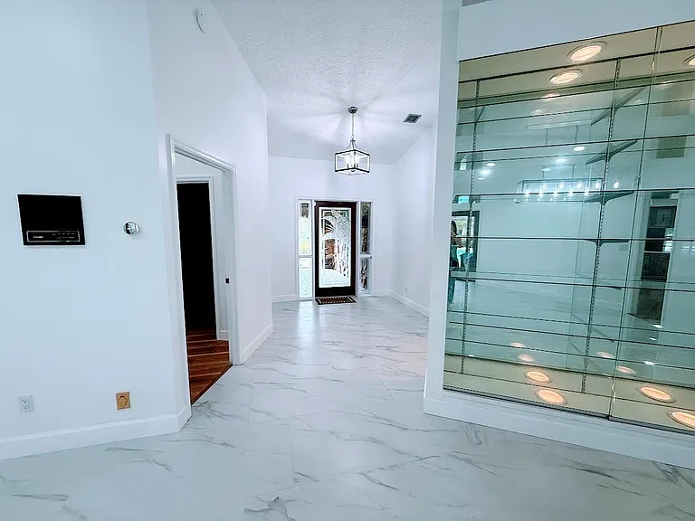 465 SE Naranja Ave — Photo 16