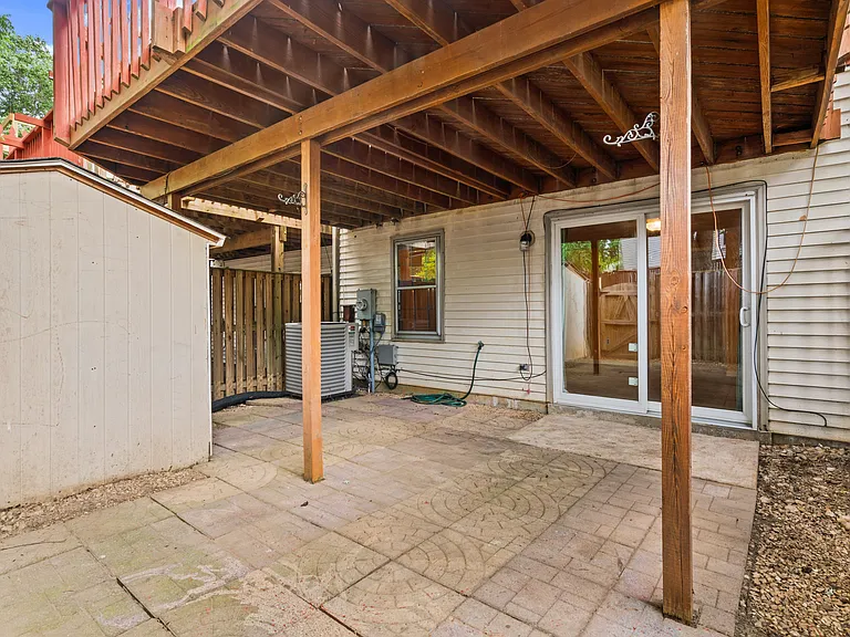 2820 Mozart Dr — Photo 21
