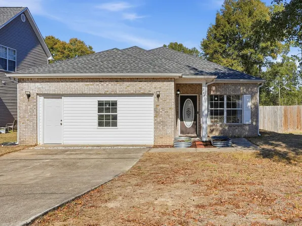 2457 Lakeview Dr S, Crestview, FL 32536