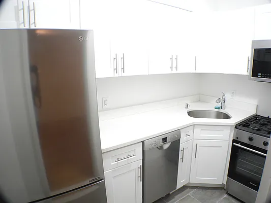 Sold by Beyond Property Group | media 13