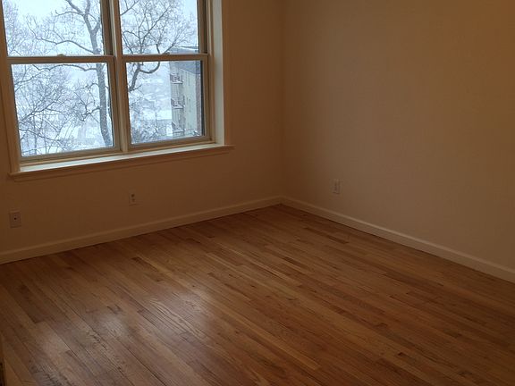4th image of 3215 Riverdale Ave APT 2