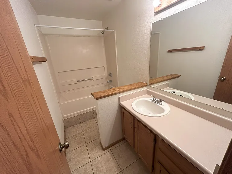 2800 Sundown Ln #J107 — Photo 8