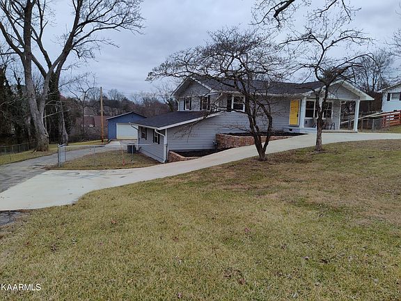 3rd image of 144 Farlow Dr