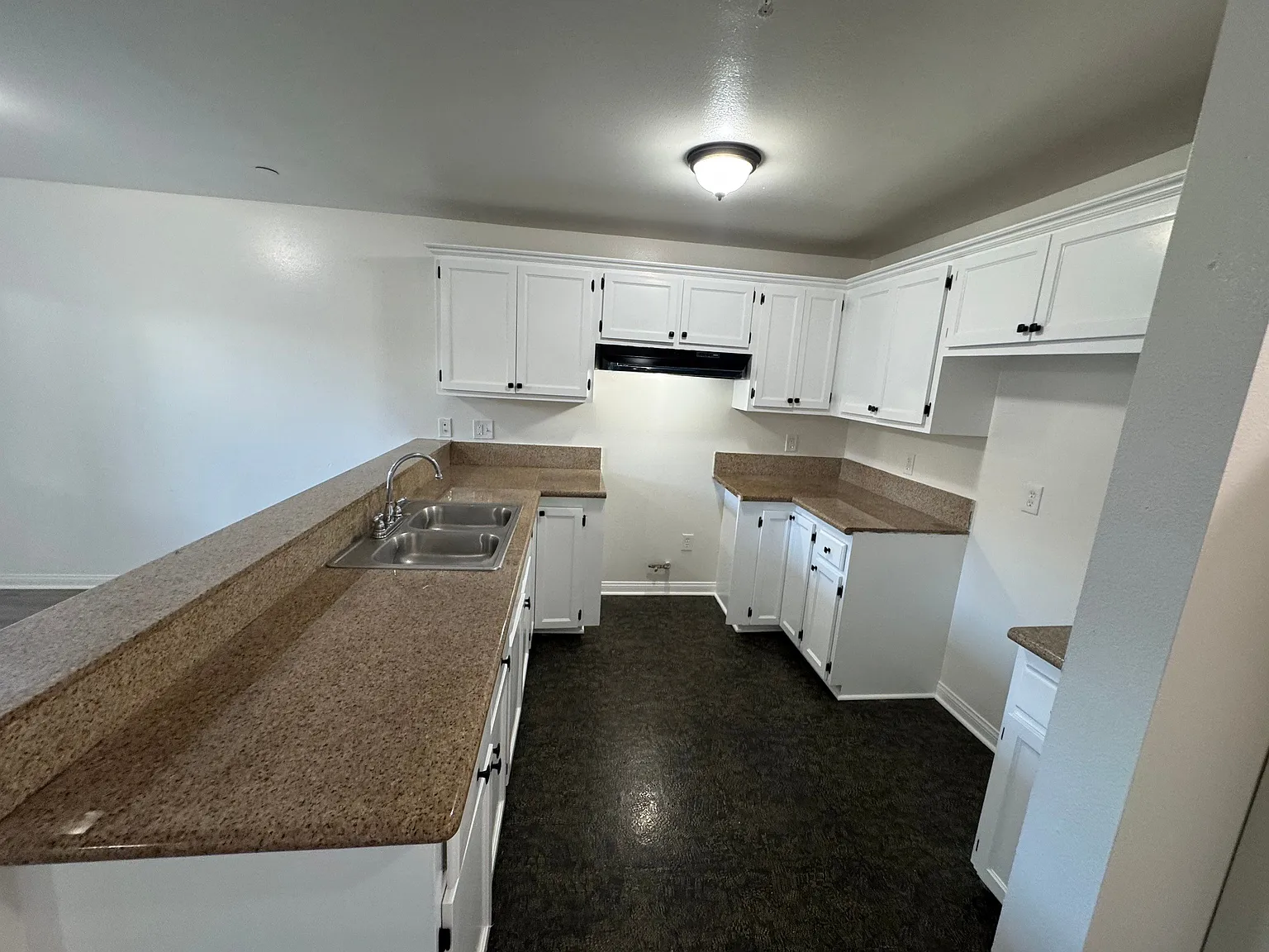 2 bed, $1,800 — Photo 3