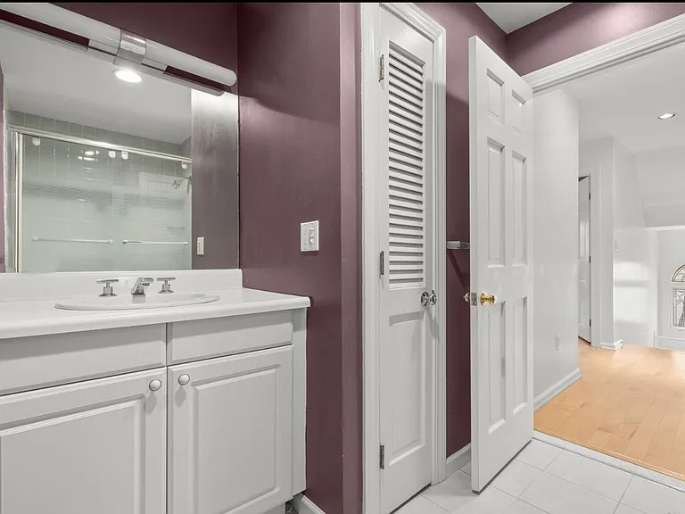 869 Orange St #7W — Photo 19