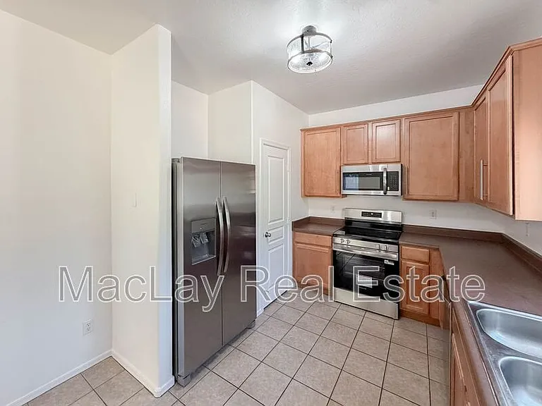 1308 W Fremont Rd — Photo 5