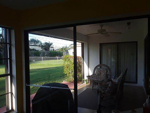 2nd image of 1117 SE Menores Ave